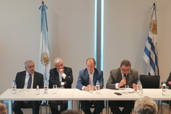 Firmaron Contrato para Mantenimiento del Dragado del Río Uruguay
