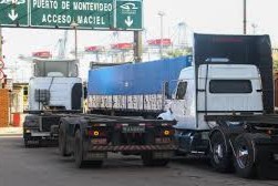 Transportistas cortan