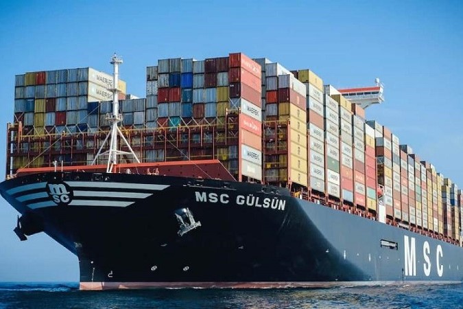 barco carga exportacion contenedores 