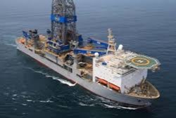 petróleo primer pozo