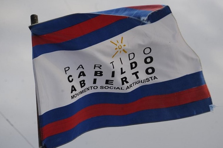bandera cabildo abierto