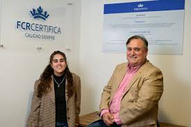 Mariana Camejo jefa administrativa