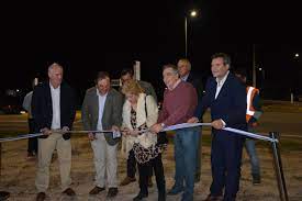 Ministro de Transporte inaugura obras