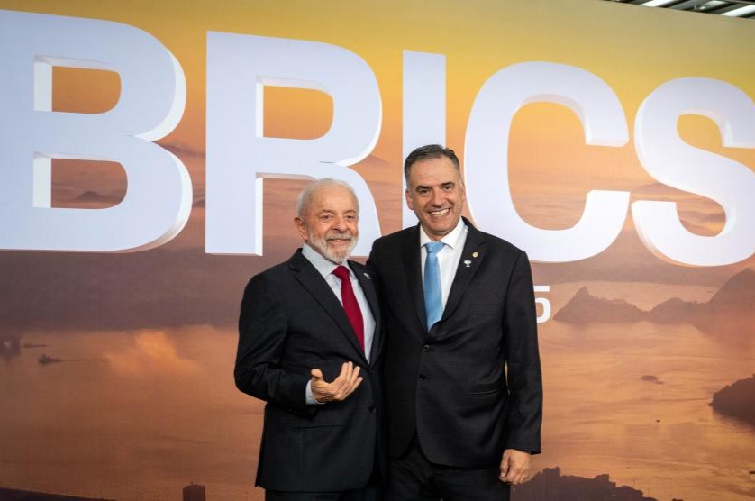 Presidente Yamandú Orsi t