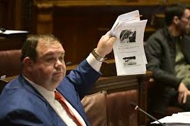cuestiona a Ortuño