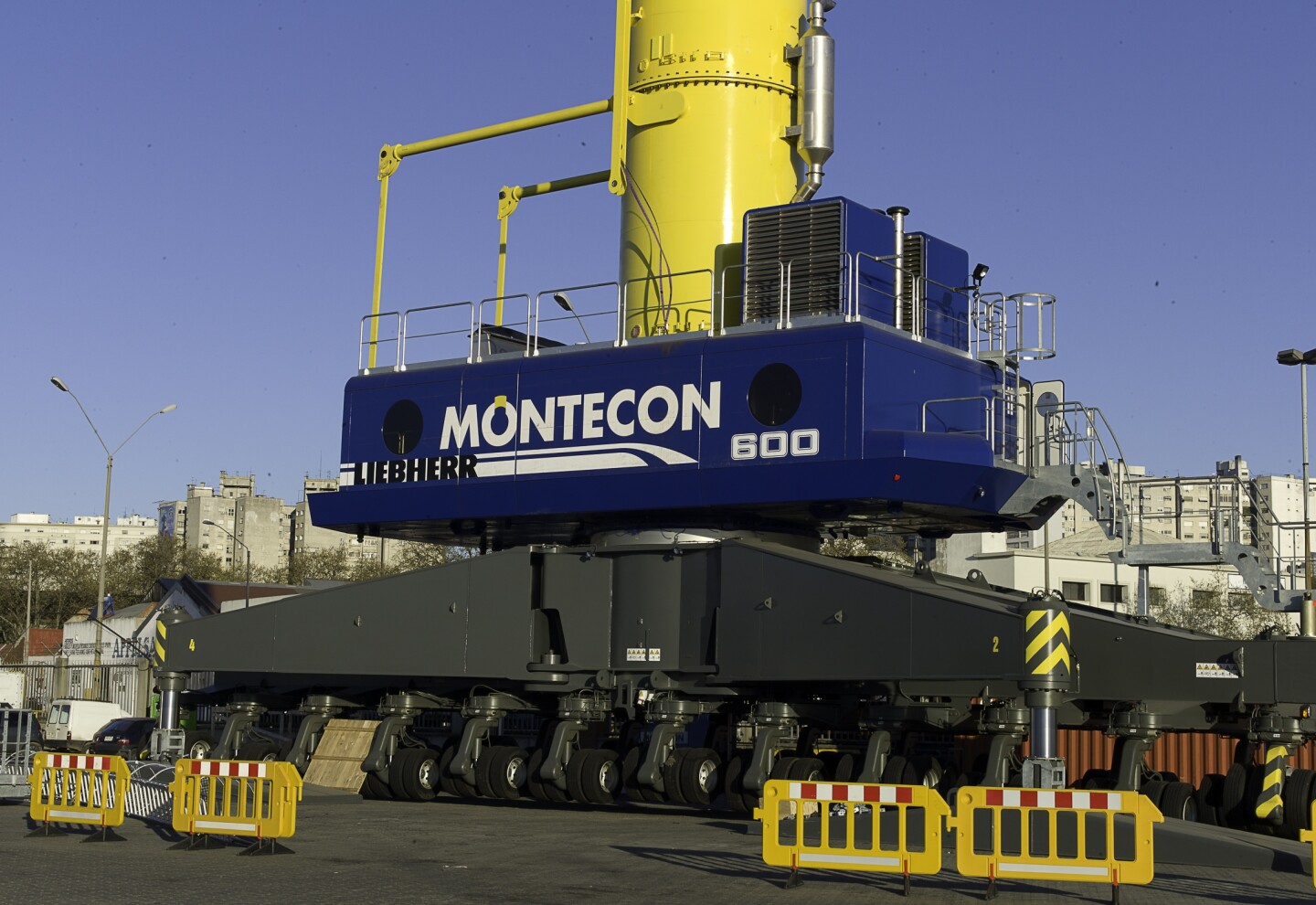 Montecon opera la carga